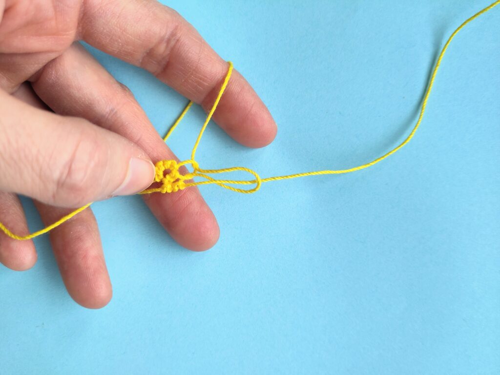 Handhaltung beim Anschlingen beim Occhi Ring and Ring